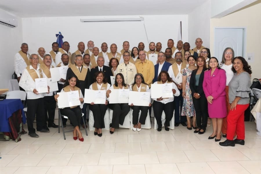INFOTEP y CDP fortalecen formación de comunicadores en La Vega con certificación de 36 profesionales en Producción de Televisión Avanzada INFOTEP y CDP fortalecen formación de comunicadores en La Vega con certificación de 36 profesionales en Producción de Televisión Avanzada
