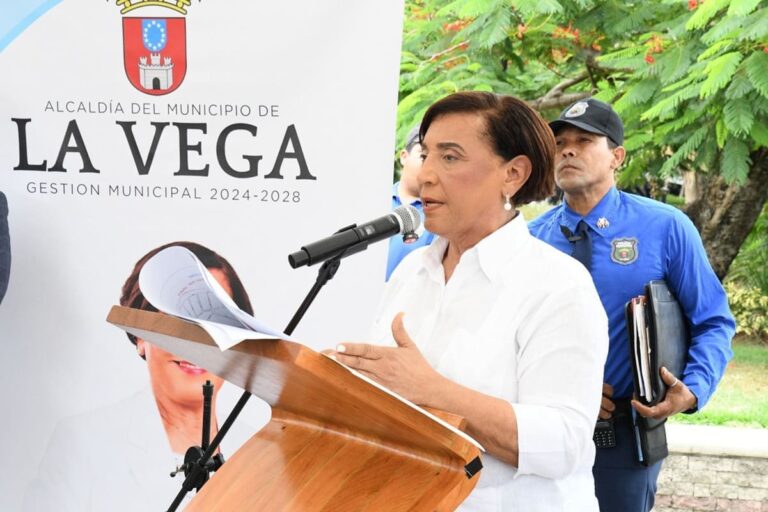 Alcaldesa Amparo Custodio lanza nuevo sistema de recolección de desechos sólidos con inversión superior a los 34 millones de pesos