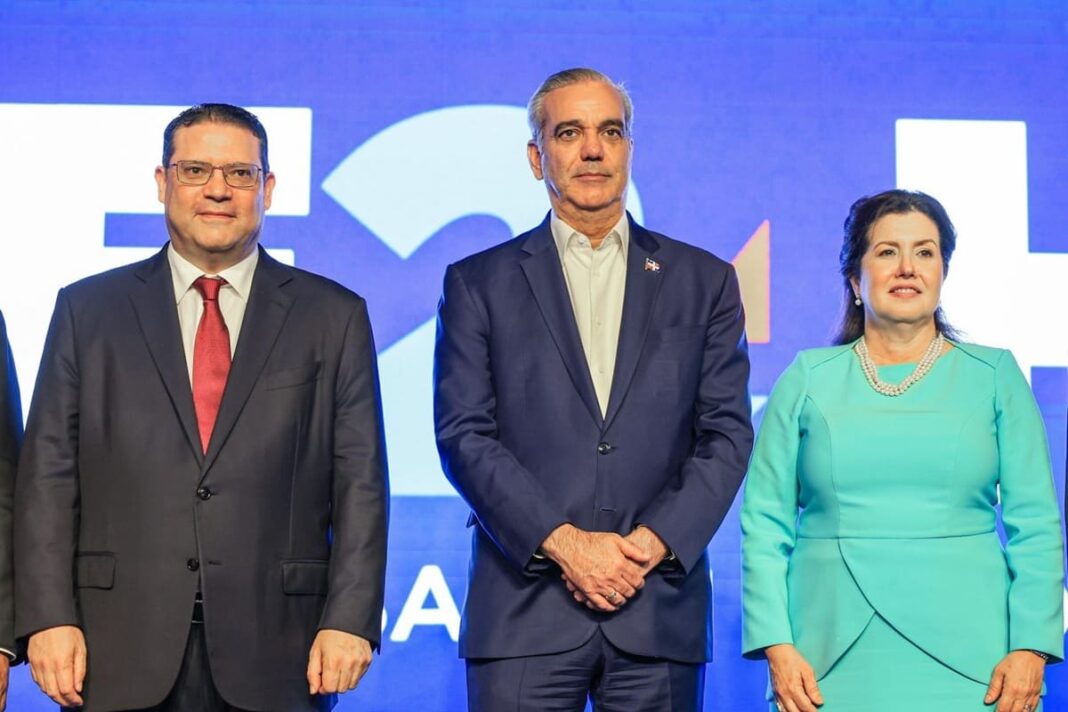 Las 32 cámaras de comercio del país ya operan bajo un único Registro Mercantil Las 32 cámaras de comercio del país ya operan bajo un único Registro Mercantil